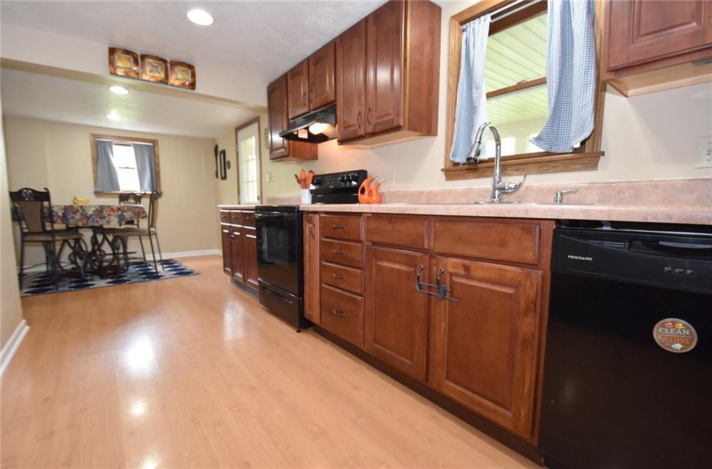 113 Gill Drive Beaver Falls, PA 15010 - Photo 6 of 23