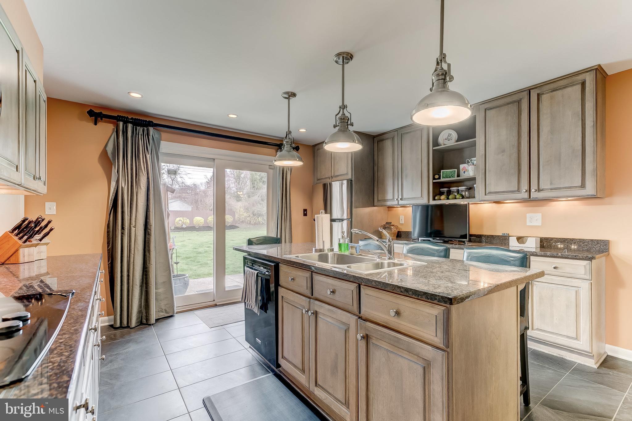 7928 Long Meadow Road Baltimore, MD 21208 - Photo 11 of 34 Wonderfully designed for cooking & gathering