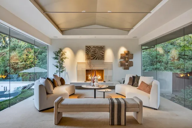 $3,400,000 | 3636 Fair Oaks Boulevard, Sacramento, CA 95864