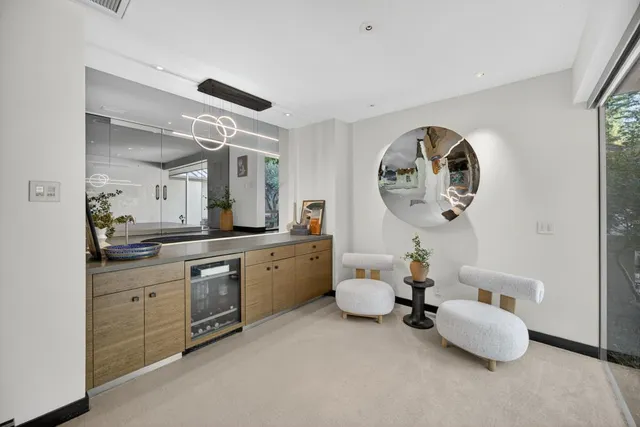 $3,400,000 | 3636 Fair Oaks Boulevard, Sacramento, CA 95864