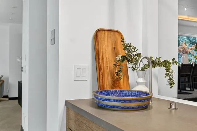 $3,400,000 | 3636 Fair Oaks Boulevard, Sacramento, CA 95864