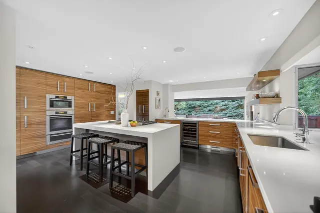 $3,400,000 | 3636 Fair Oaks Boulevard, Sacramento, CA 95864