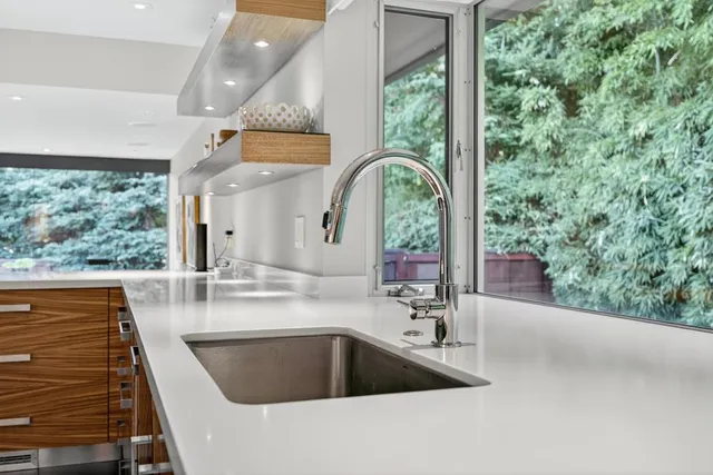 $3,400,000 | 3636 Fair Oaks Boulevard, Sacramento, CA 95864