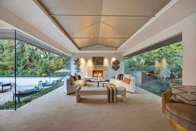 $3,400,000 | 3636 Fair Oaks Boulevard, Sacramento, CA 95864