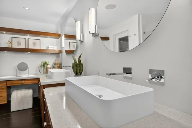 $3,400,000 | 3636 Fair Oaks Boulevard, Sacramento, CA 95864