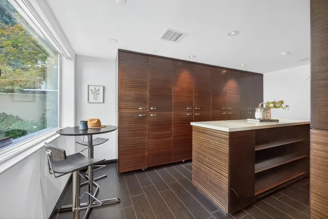 $3,400,000 | 3636 Fair Oaks Boulevard, Sacramento, CA 95864