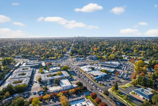 $3,400,000 | 3636 Fair Oaks Boulevard, Sacramento, CA 95864