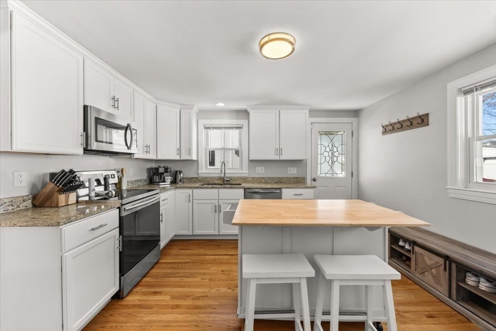 46 R Avon Street Taunton, MA 02780 - Photo 7 of 32 Gallery Image 7