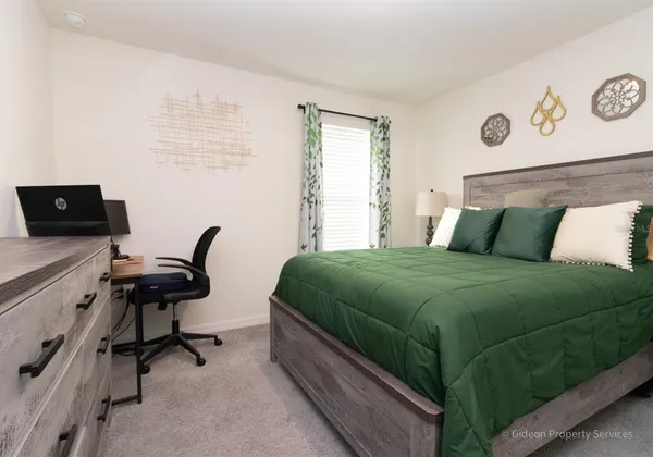 $2,995 | 16372 Northwest 190th Street, High Springs, FL 32643