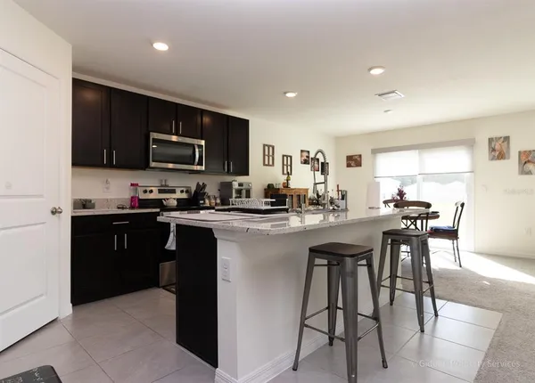 $2,995 | 16372 Northwest 190th Street, High Springs, FL 32643