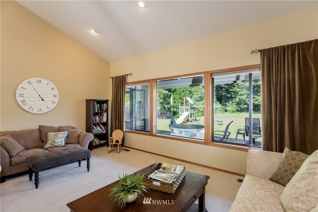 18207 Bellflower Road Bothell, WA 98012 - Photo 7 of 23