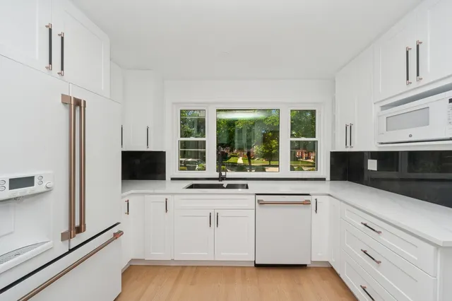 $879,000 | 1037 Dodge Avenue, Evanston, IL 60202