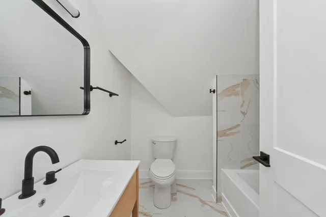 $879,000 | 1037 Dodge Avenue, Evanston, IL 60202