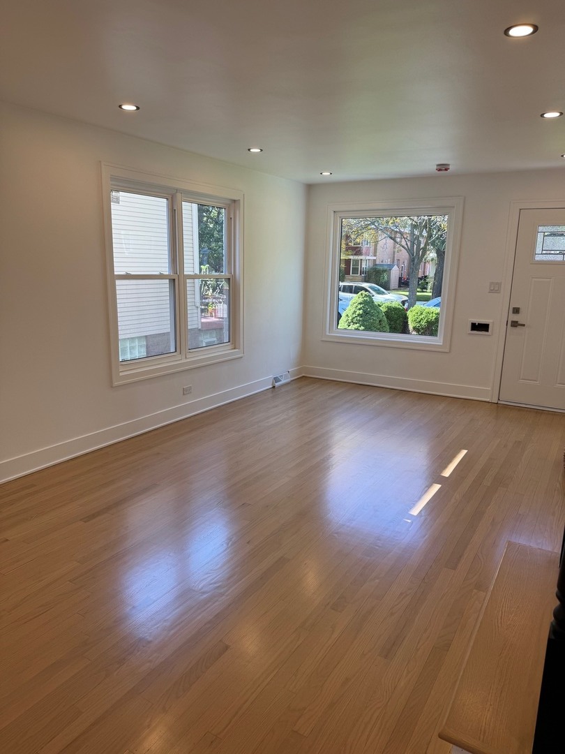 1037 Dodge Avenue Evanston, IL 60202 - Photo 5 of 54