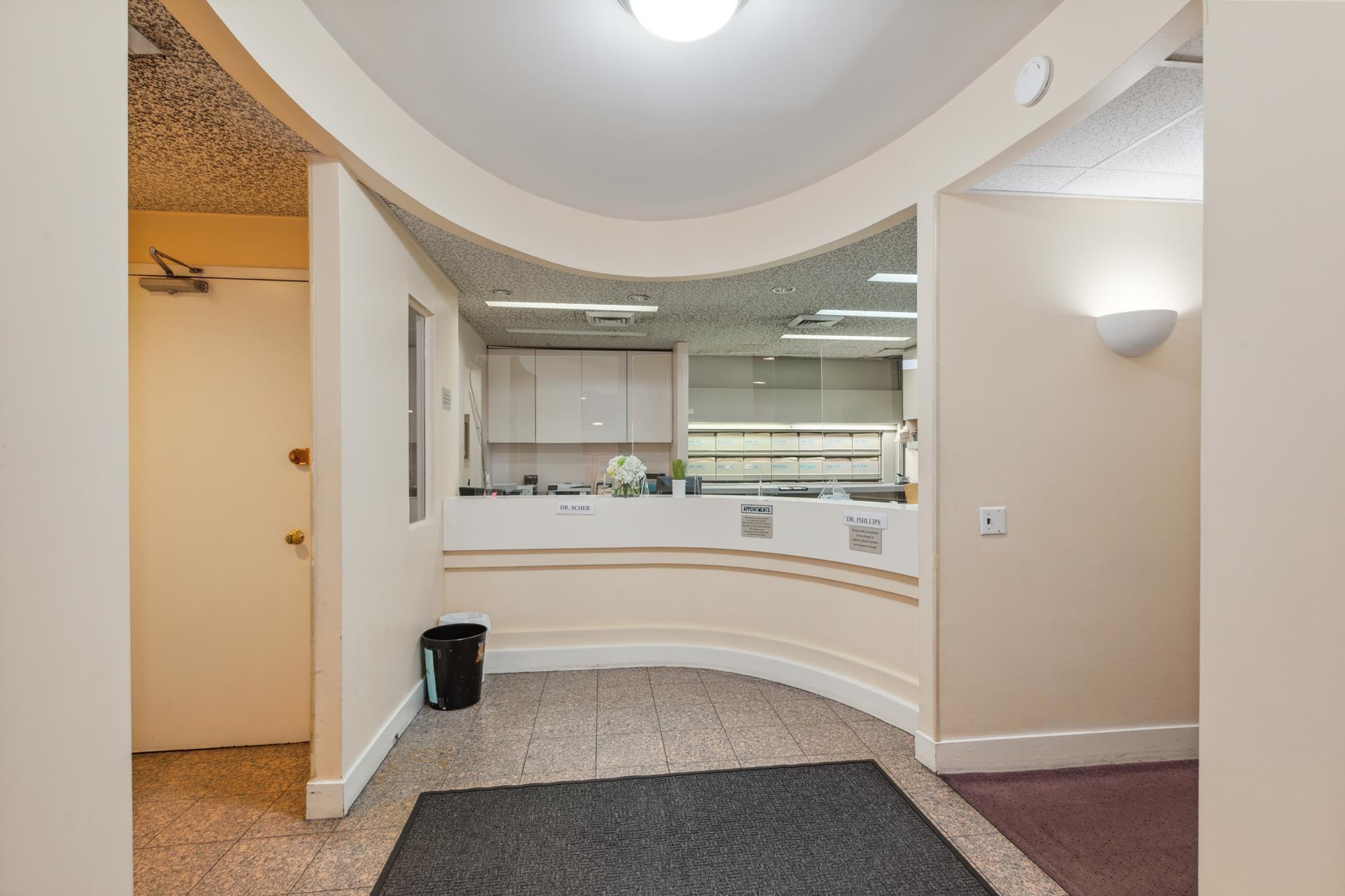 1126 Park Avenue, Unit 1A Manhattan, NY 10128 - Photo 2 of 7