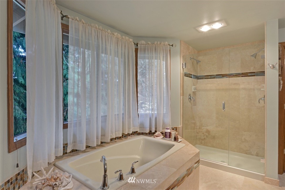 6302 136th Place Southwest Edmonds, WA 98026 - Photo 15 of 25 Gallery Image 15