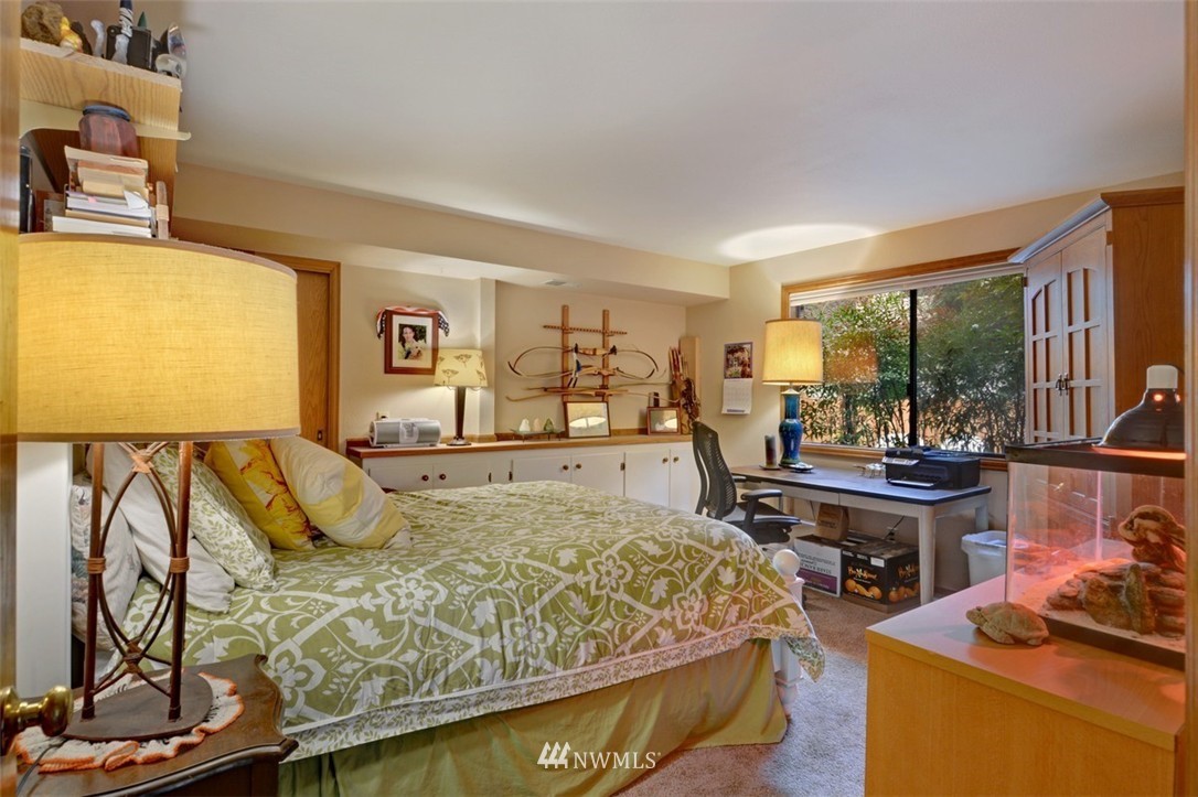 6302 136th Place Southwest Edmonds, WA 98026 - Photo 16 of 25 Gallery Image 16