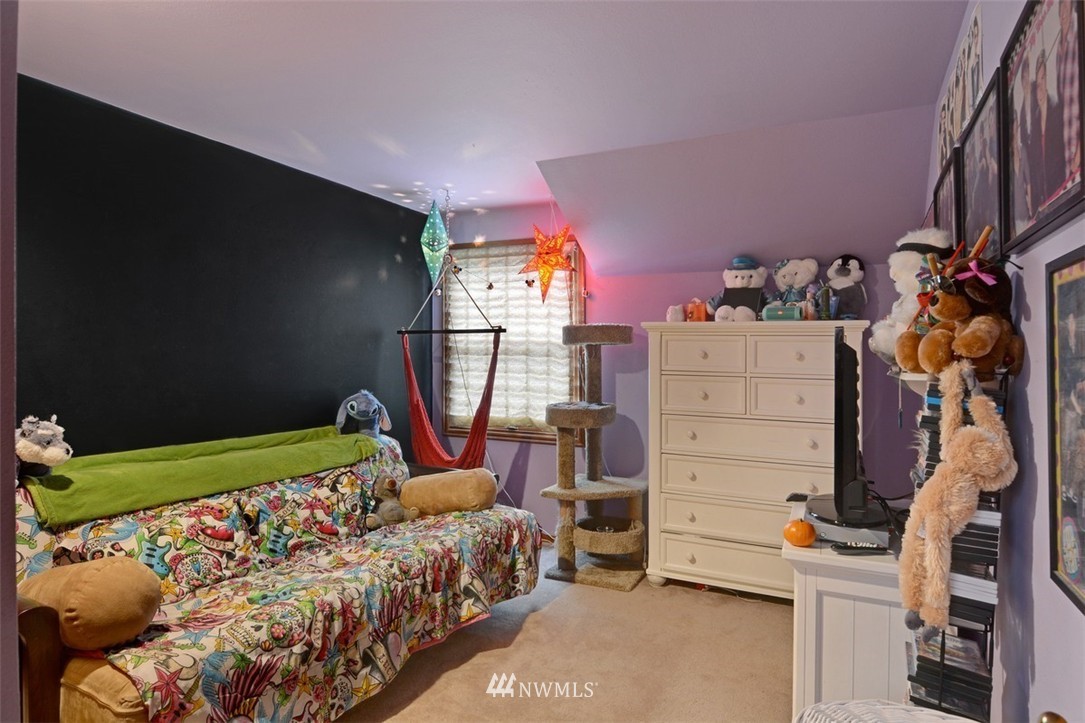 6302 136th Place Southwest Edmonds, WA 98026 - Photo 18 of 25 Gallery Image 18