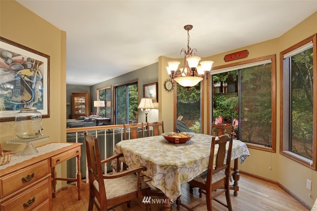 6302 136th Place Southwest Edmonds, WA 98026 - Photo 7 of 25 Gallery Image 7