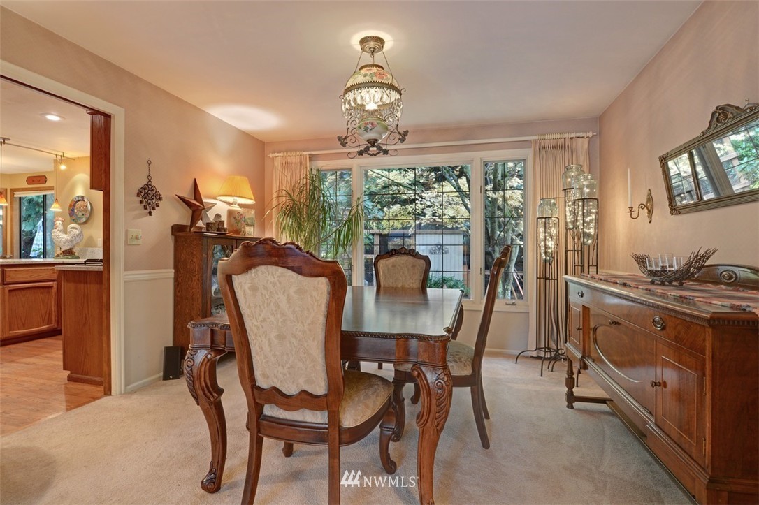 6302 136th Place Southwest Edmonds, WA 98026 - Photo 9 of 25 Gallery Image 9
