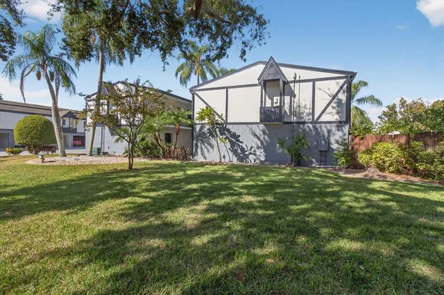 $299,900 | 1146 King Arthur Court, Unit 110, Dunedin, FL 34698