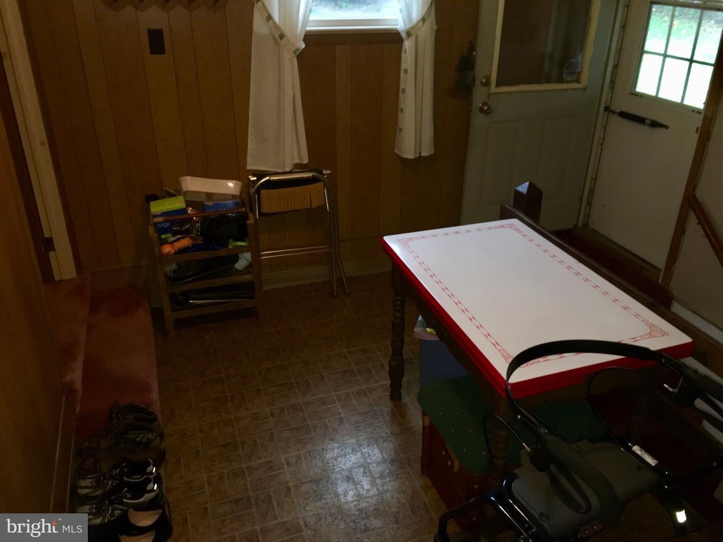 25 Hoover Road Lancaster, PA 17603 - Photo 14 of 14 Mud Room