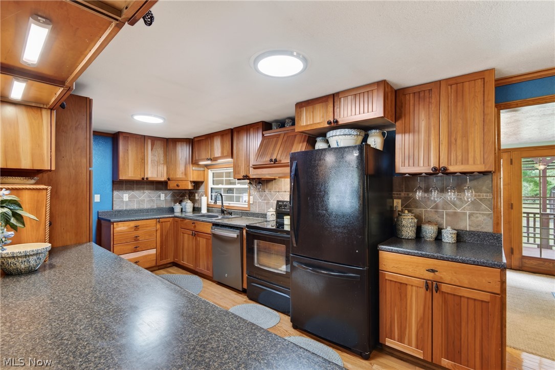 15890 Moseley Road Madison, OH 44057 - Photo 8 of 47 Gallery Image 8