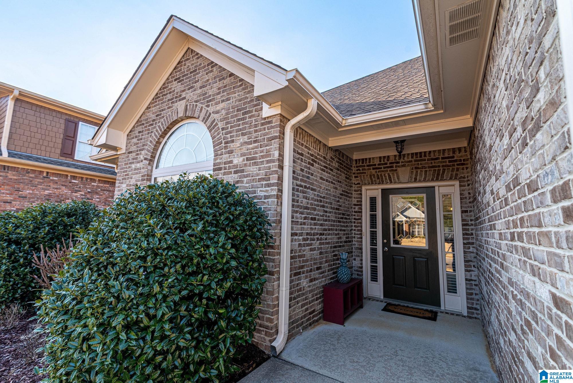 140 Cove Lane Pelham, AL 35124 - Photo 2 of 35