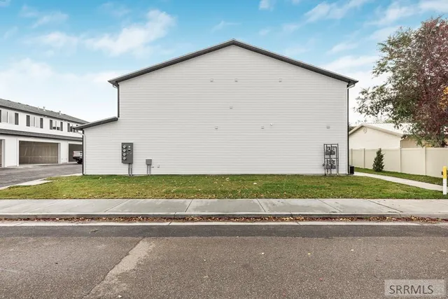 $1,260,000 | 2428 Virlow Street, Idaho Falls, ID 83401