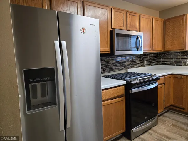 $2,700 | 614 19th Avenue South, Minneapolis, MN 55454