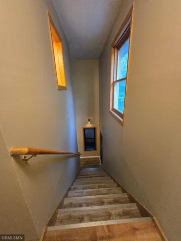$2,700 | 614 19th Avenue South, Minneapolis, MN 55454