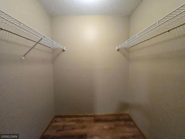 $2,700 | 614 19th Avenue South, Minneapolis, MN 55454