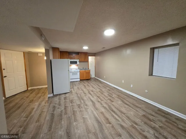 $2,700 | 614 19th Avenue South, Minneapolis, MN 55454