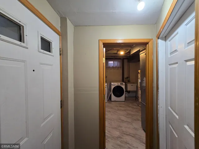 $2,700 | 614 19th Avenue South, Minneapolis, MN 55454