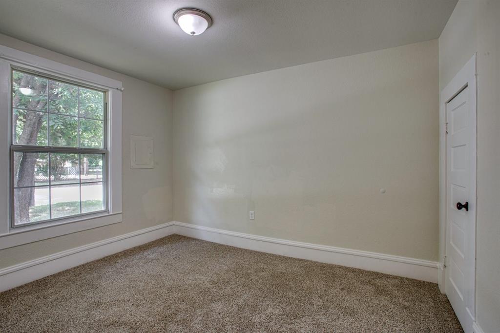 301 Madison Street Cleburne, TX 76033 - Photo 24 of 30