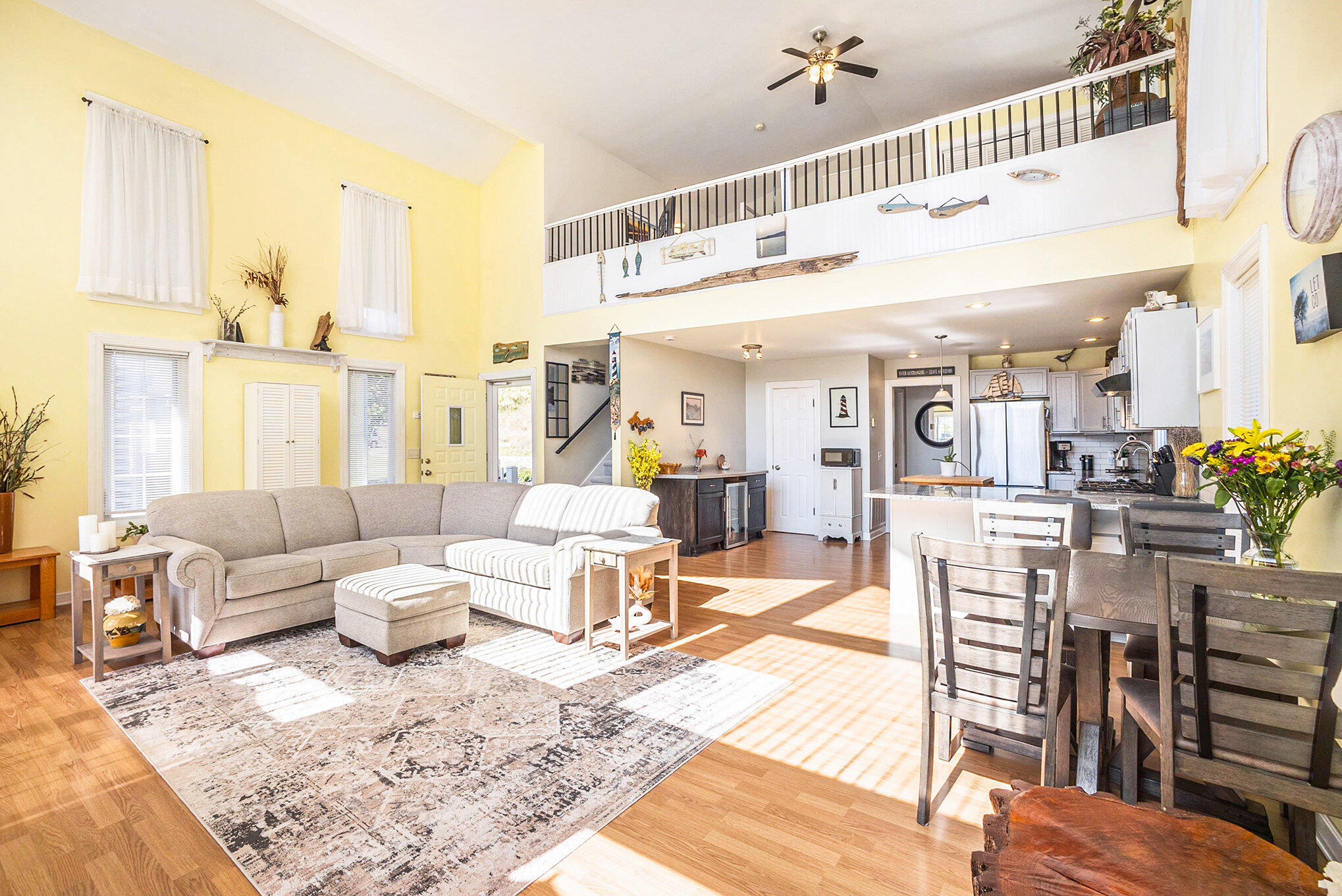 1479 North Cedar Lane Road Scottville, MI 49454 - Photo 10 of 34 Living Room