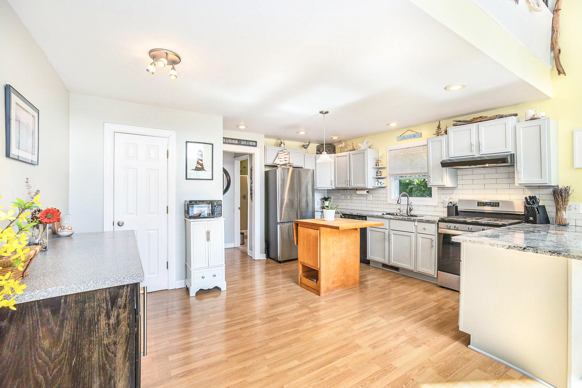 1479 North Cedar Lane Road Scottville, MI 49454 - Photo 11 of 34 Kitchen