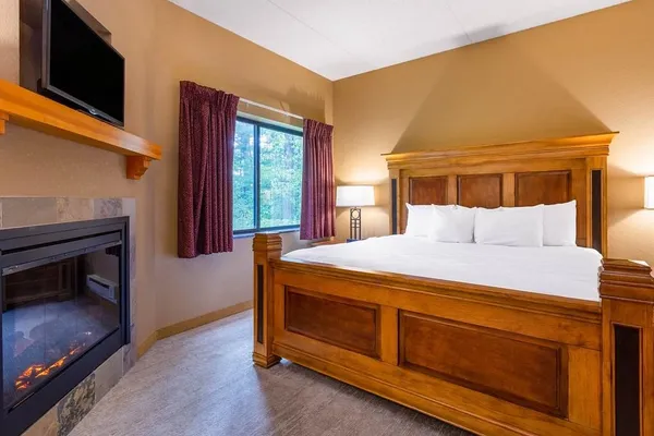 $244,500 | 2411 River, Unit 2653, Wisconsin Dells, WI 53965