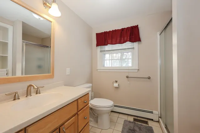 $625,000 | 135 Pepperidge Drive, Manchester, NH 03103