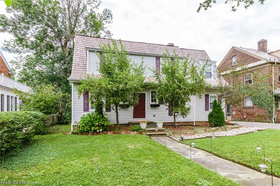 3111 Huntington Road Cleveland, OH 44120 - Photo 1 of 28