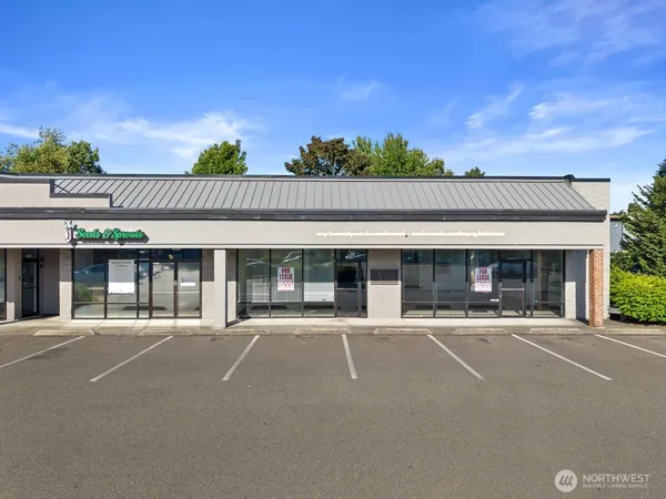 $4,181 | 17640 1st Avenue South, Unit 17692, Burien, WA 98148