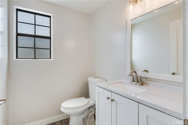 $6,800 | 36 Navy Street, Unit 8, Venice, CA 90291