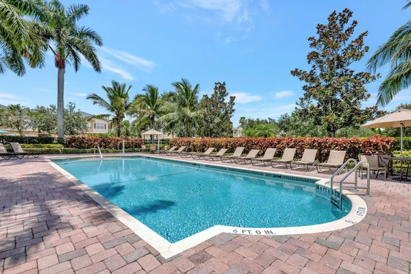 $2,300 | 2990 Southeast Lexington Lakes Drive, Stuart, FL 34994