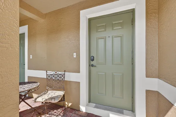 $2,300 | 2990 Southeast Lexington Lakes Drive, Stuart, FL 34994