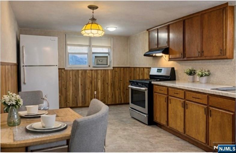 70 Orchard Street Garfield, NJ 07026 - Photo 5 of 18