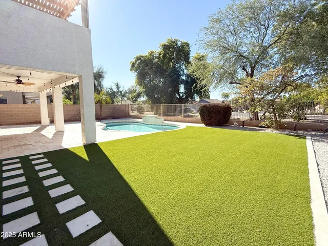 $3,495 | 1432 South Apache Drive, Chandler, AZ 85286