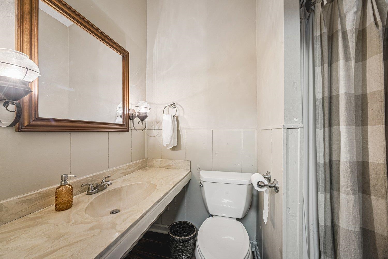 4220 Minden Road Memphis, TN 38117 - Photo 21 of 30 a bathroom with a sink and a toilet