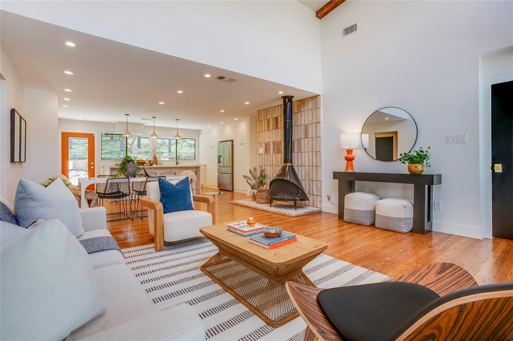 406 South Ravinia Drive Dallas, TX 75211 - Photo 13 of 37