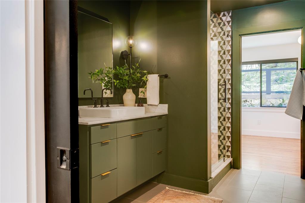 406 South Ravinia Drive Dallas, TX 75211 - Photo 27 of 37