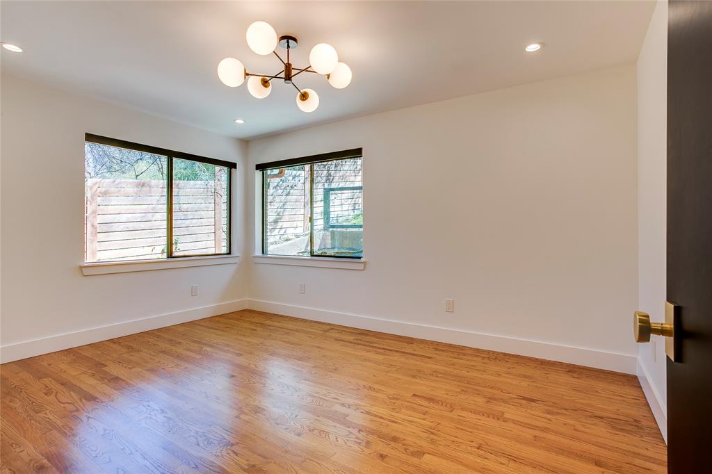 406 South Ravinia Drive Dallas, TX 75211 - Photo 30 of 37